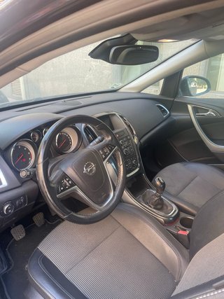 Opel Astra 2014