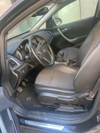 Opel Astra 2014