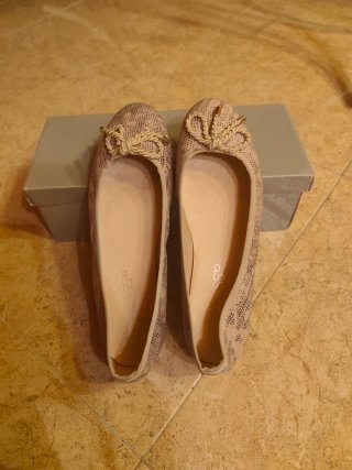 Bass10 Bailarinas Beige y Dorado