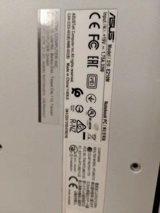 Portátil Asus Ligero E210M