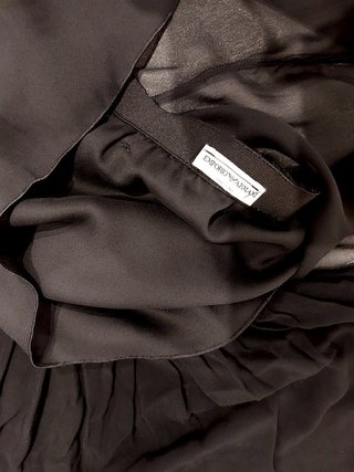 Falda Emporio Armani talla 42 super elegante