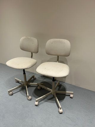 2 Sillas de Oficina Beige