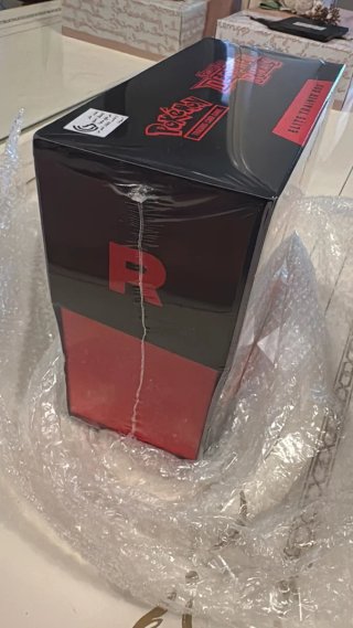 ETB.Elite Trainer Box Pokémon Destined Rivals