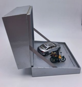 BENZ PATENT MOTORWAGEN Y MERCEDES BENZ F 800 STYLE