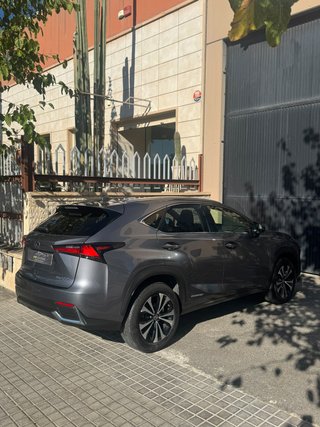 Lexus NX 2.5 300h Business Navigation 2WD