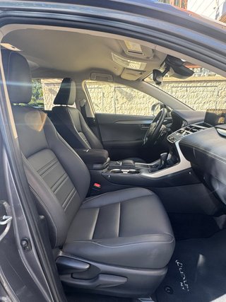Lexus NX 2.5 300h Business Navigation 2WD