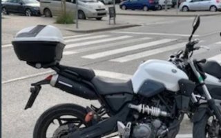 Anclaje y base GIVI para Yamaha MT-03