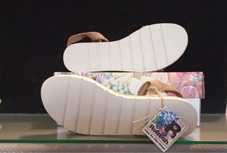 Sandalias Refresh Beige