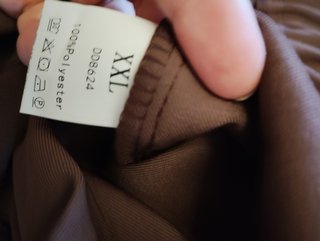 Pantalones anchos marrones con cinturón
