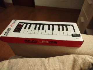 Teclado MIDI Akai LPK25