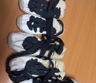 Zapatillas Baturras 22 y 26 (10€ par)
