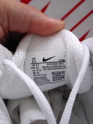 Nike Shox Plata y Blanco