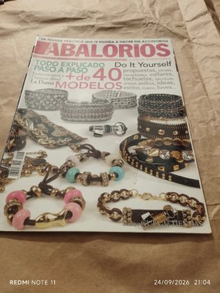 Lote de 4 Revistas Crea con Abalorios