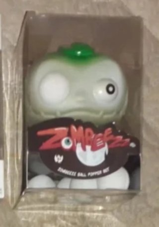 Juguete Zombeezz Ball Popper Set 2014 sin abrir