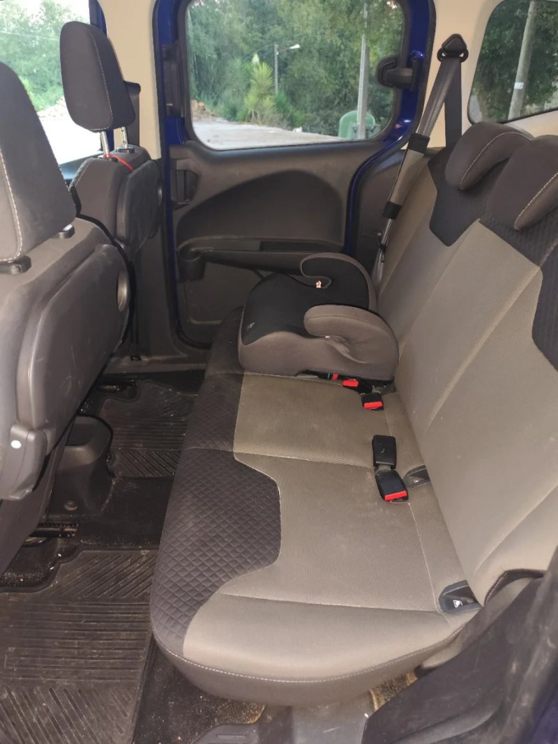 Ford Transit Courier 2018, foto 4