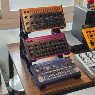 Soporte Triple Behringer