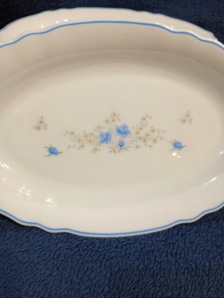 Bandejas Arcopal Flor Azul 6€ unidad