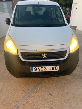furgoneta  Peugeot Partner 2017