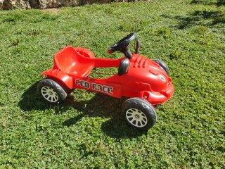 TRACTOR a pedales + COCHE pedales de regalo.