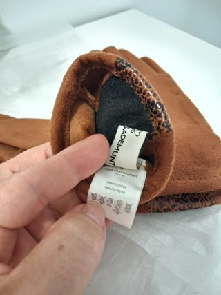 Guantes Lola Casademunt, nuevos con etiqueta