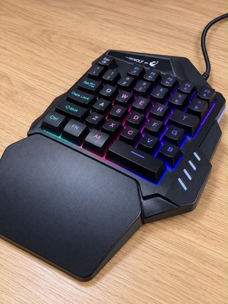 Teclado Gaming Una Mano Re-Wolf Keypad RGB