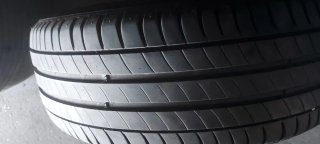 215/60 R17 96H