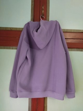 Sudadera Nike con capucha lila