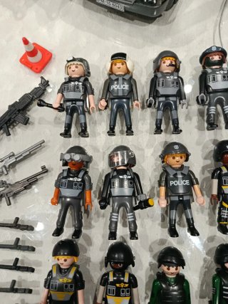 Playmobil Policía antidisturbios