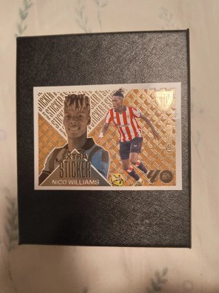 Cromo Extra Sticker Nico Williams Bronce