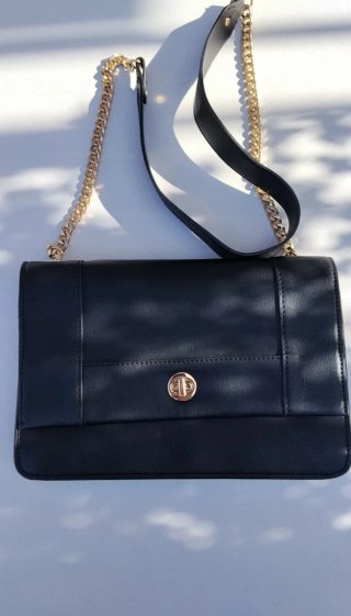 Bolso bandolera Mango negro y dorado