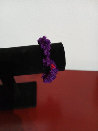 Pulsera mujer ganchillo morada y roja