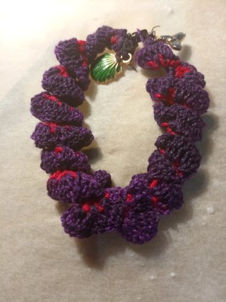 Pulsera mujer ganchillo morada y roja