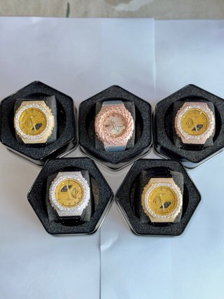 Reloj Casio G-Shock GA-2100 de Moissanita
