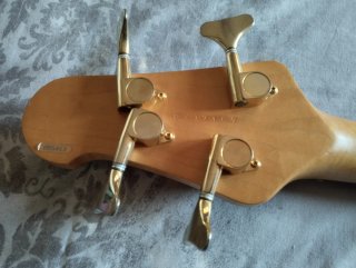 Bajo Yamaha BBG4S II