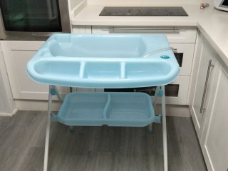 Bañera para Bebé con Patas y Bandeja sin cambiador