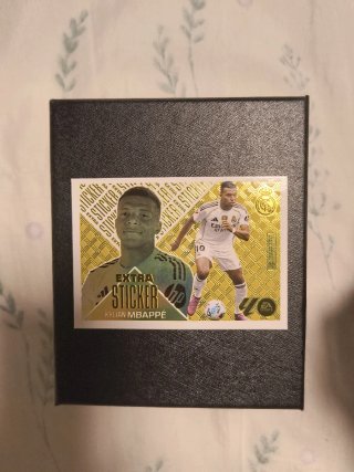 Cromo Extra Sticker Kylian Mbappé Oro