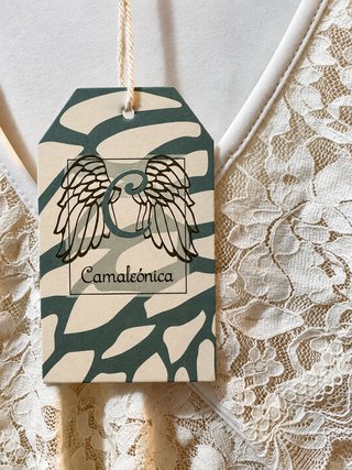 Vestido corto encaje blanco nuevo con etiqueta