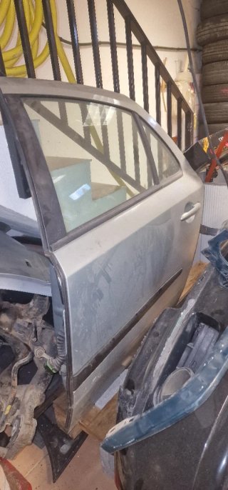 Puerta Trasera Izquierda Renault Laguna II