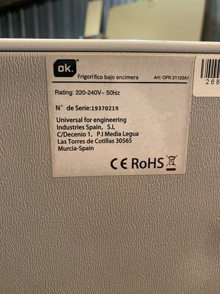 Nevera bajo encimera blanca