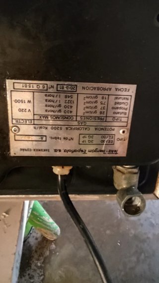 Placa de Cocina de Gas 3 fuegos y eléctrica
