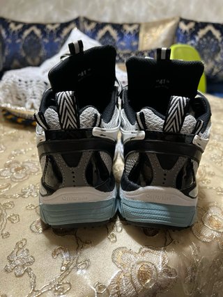 Off-White Zapatillas Deportivas Negras y Blancas