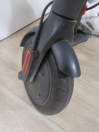 Patinete eléctrico Moma E-500