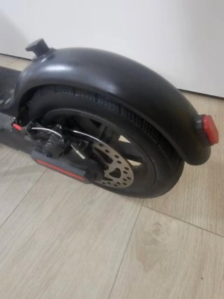 Patinete eléctrico Moma E-500