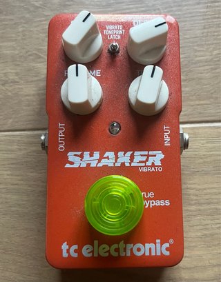 Pedal de Vibrato TC Electronic Shaker
