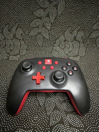 Mando Nintendo Switch Negro y Rojo