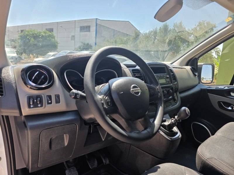 Nissan NV300 2017, foto 24