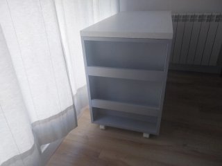 Escritorio con arcón de gran capacidad