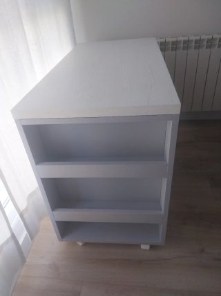Escritorio con arcón de gran capacidad