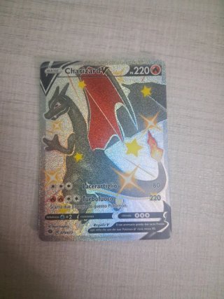 Carta Pokemon Charizard V Shiny