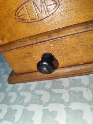 Molinillo de café antiguo ELMP
